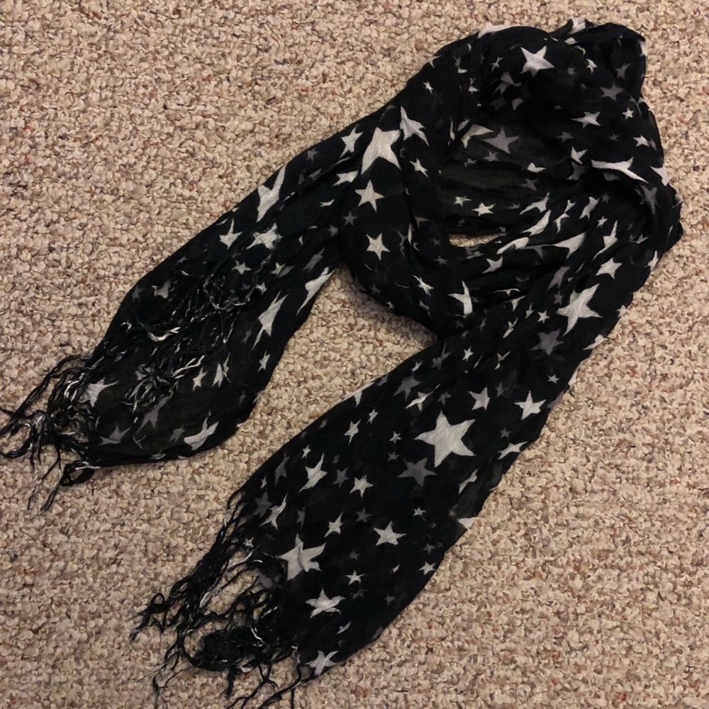 🦇 Black & White Stars Celestial Scarf